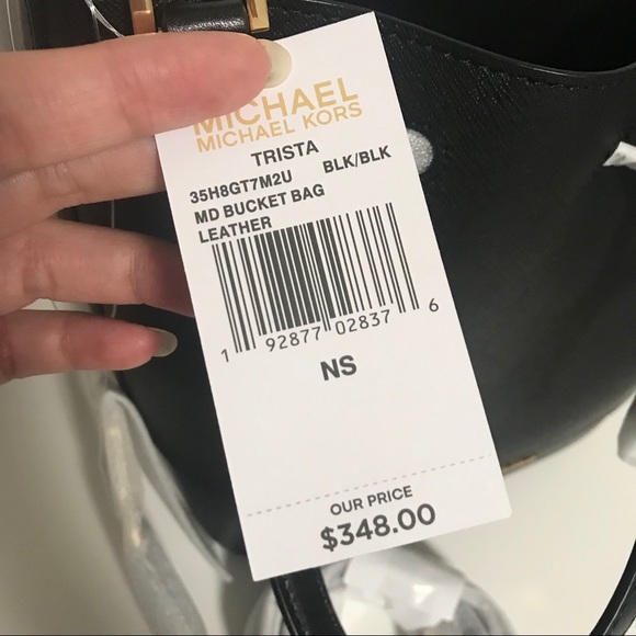 Michael Kors Trista Bucket Bag Black - Picture 6 of 6